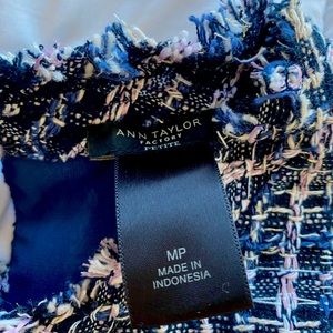 Beautiful Ann Taylor Business Shirt